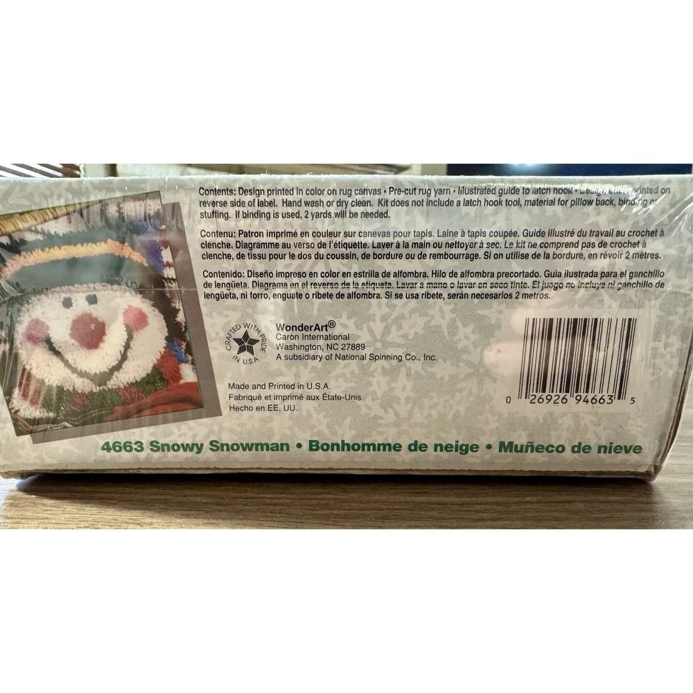 WonderArt Latch Hook Kit 12x12 Snowy Snowman Christmas 4663‎ Caron New